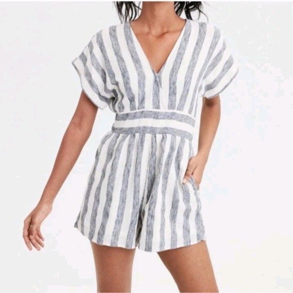 American Eagle striped romper - Picture 2 of 5
